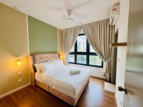 Luxury 4 Bedroom Suite at Kuala Lumpur near Maluri MRT By Suhad Suits KL